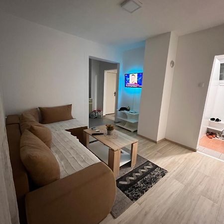 Appartamento Babici 3 Hiseti Esterno foto